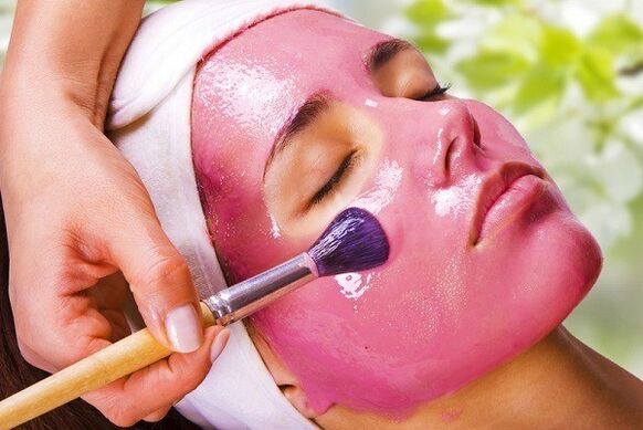 Berry-fruit mask for facial skin rejuvenation